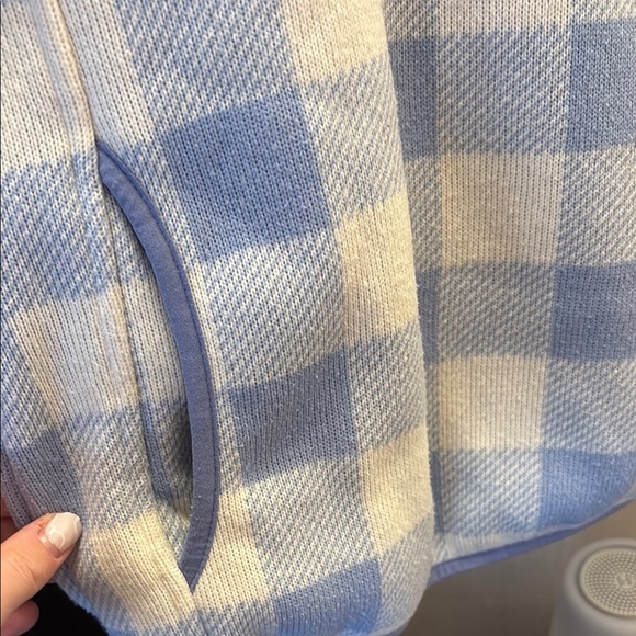 L.L. Bean Blue and White Zip Up Sweater with Classic Checkered Design - Picture 4 of 5